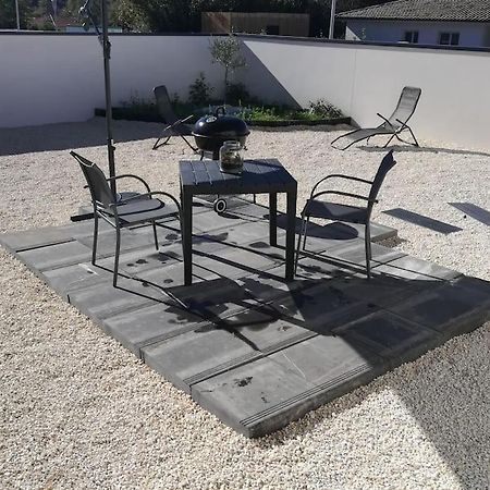 Studio Cosy Avec Acces Et Terrasse Independants Apartment Tresses Luaran gambar
